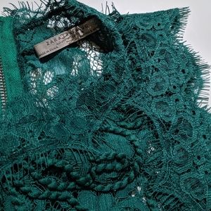 Dark Kelly Green Lace Crop